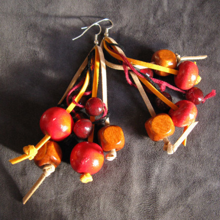 Boucles d'Oreilles Folie de bois rouge et rousse