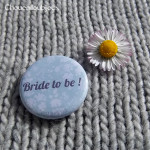 Kit de 2 badges Futurs Mariés - « Bride & Groom To Be »