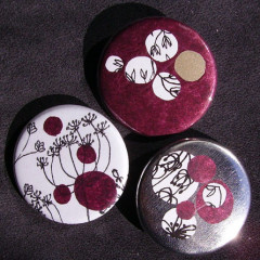 Badges Fleurs - Prune