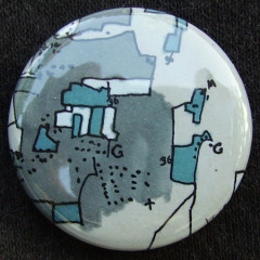 Badge Carto BleuBlancGris