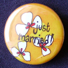 Badge Just Married - Fleurs jaunes