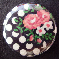 Badge Marie-Thérèse Pois et Roses