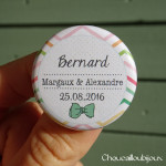 Mariage "Liberty & Chevrons", badges personnalisés de Margaux & Alexandre