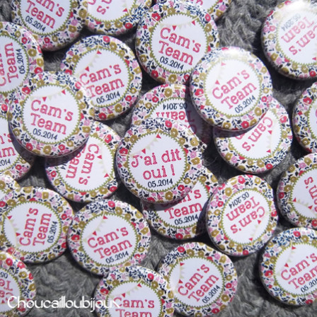 Badges personnalisés EVJF Camille - Liberty Rouge, Bleu, Vert