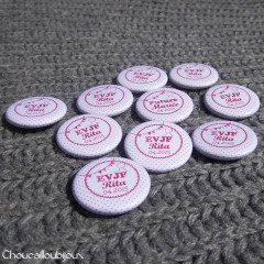 Badges personnalisés EVJF Rita - Rose Fanions