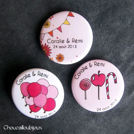 2013.09-Badges-Mariage-Personnalisés-C&R-Fleurs-Ballons-Rose-Gourmandise-Photo3.jpg