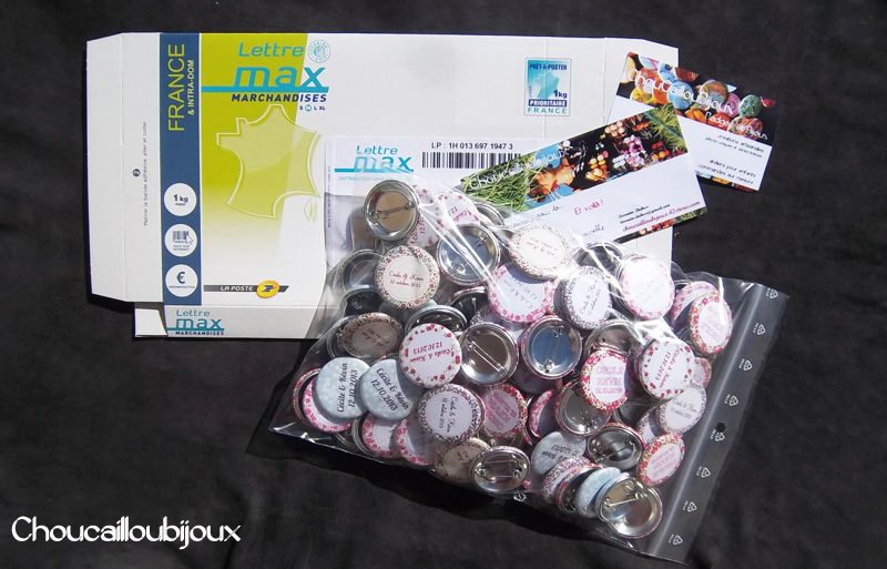 Badges-Personnalise_s-Colis-Choucailloubijoux.jpg